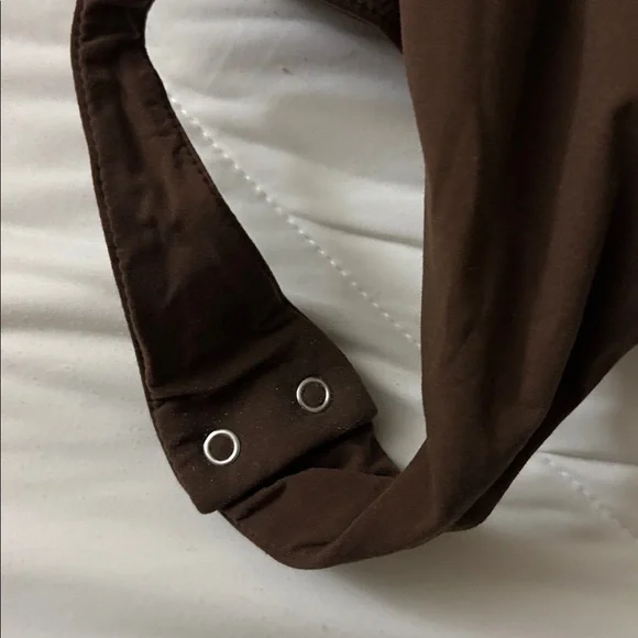 SKIMS fits everybody square neck bodysuit - Picture 4 of 5